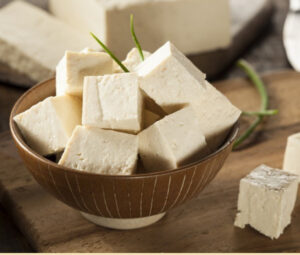 Immagine di tofu fresco in ciotola