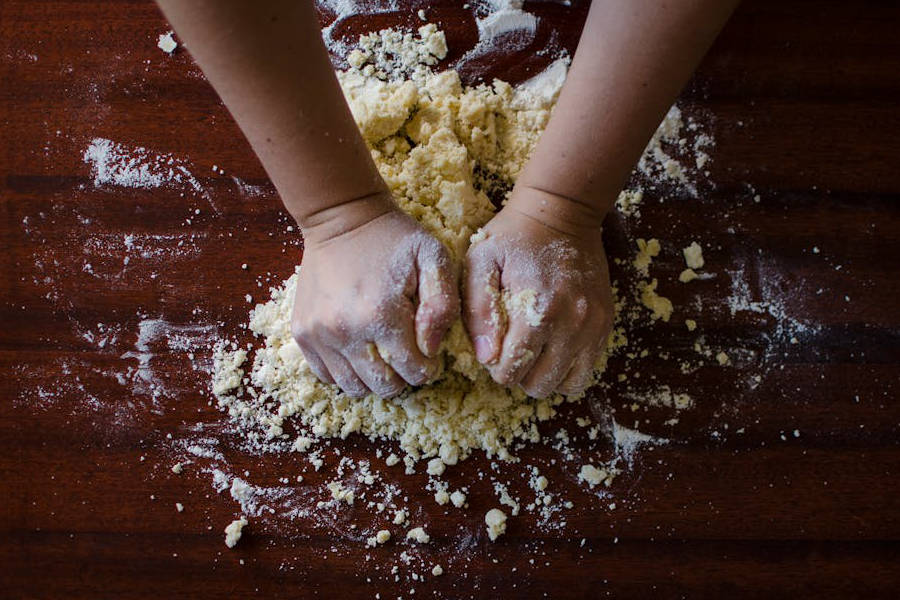 Farina di pane avanzato